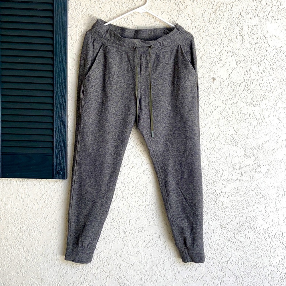 Lululemon Ready to Rulu Jogger sz 10